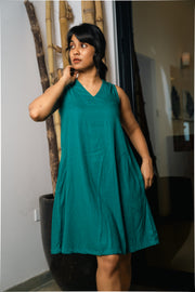 Sleeveless V-Neck Shift Dress – Green